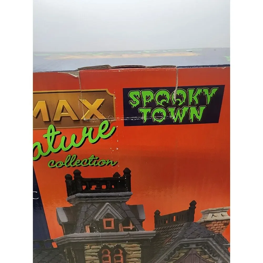 Vintage Dreadful Manor 85708 Lighted Lemax Spooky town Halloween Village Retired